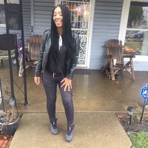 Meet your Posher, Blonca